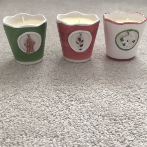 Holiday themed candles - Picture 1 of 5